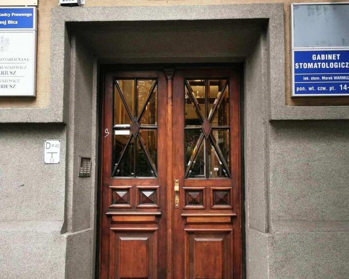 Designer Apartment 110M2 With King Size Beds & Equipped Kitchen Krasków Eksteriør bilde
